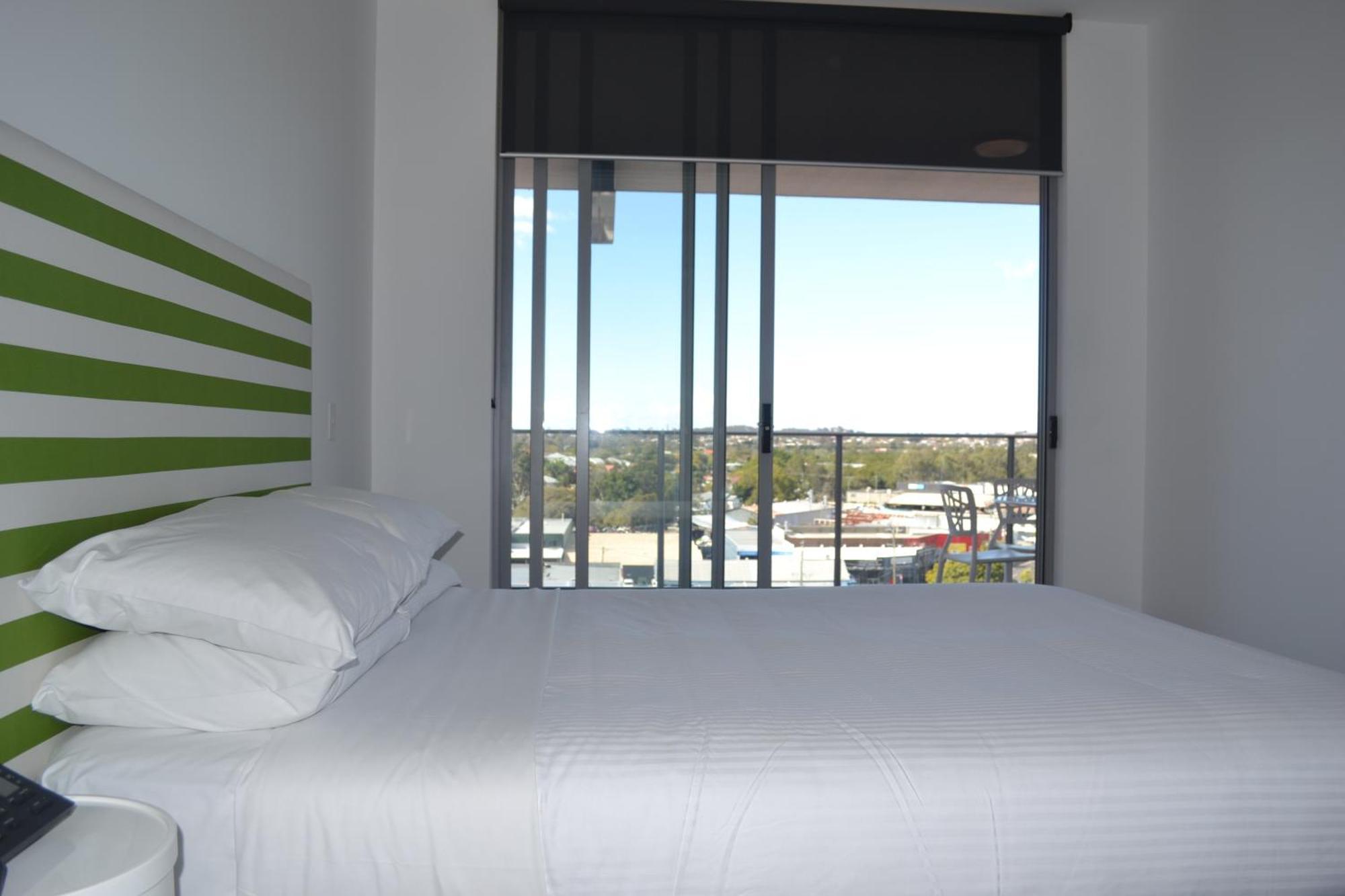 Eastwood Apartments Brisbane Room photo A room at the hotel