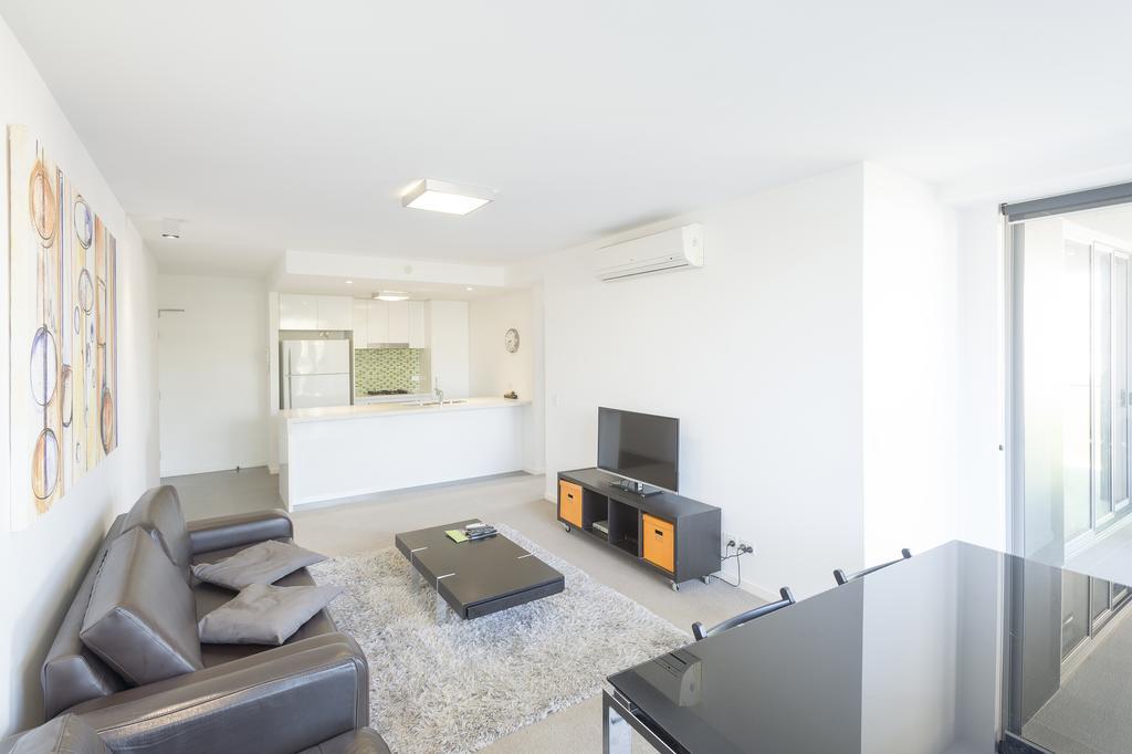 Eastwood Apartments Brisbane Exterior photo A living room in a typical apartment