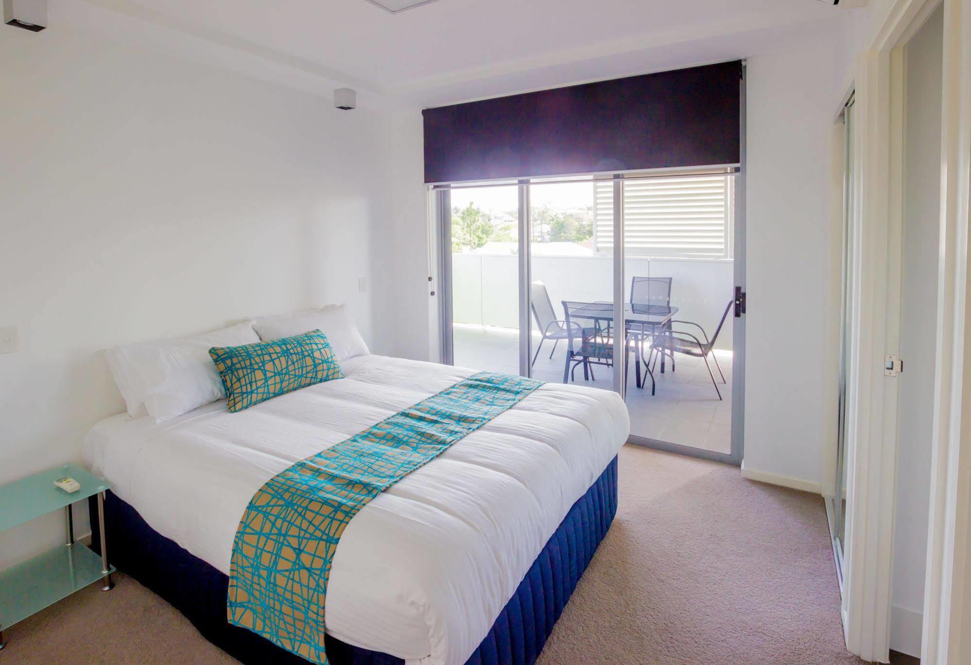 Eastwood Apartments Brisbane Exterior photo A bedroom at the hotel