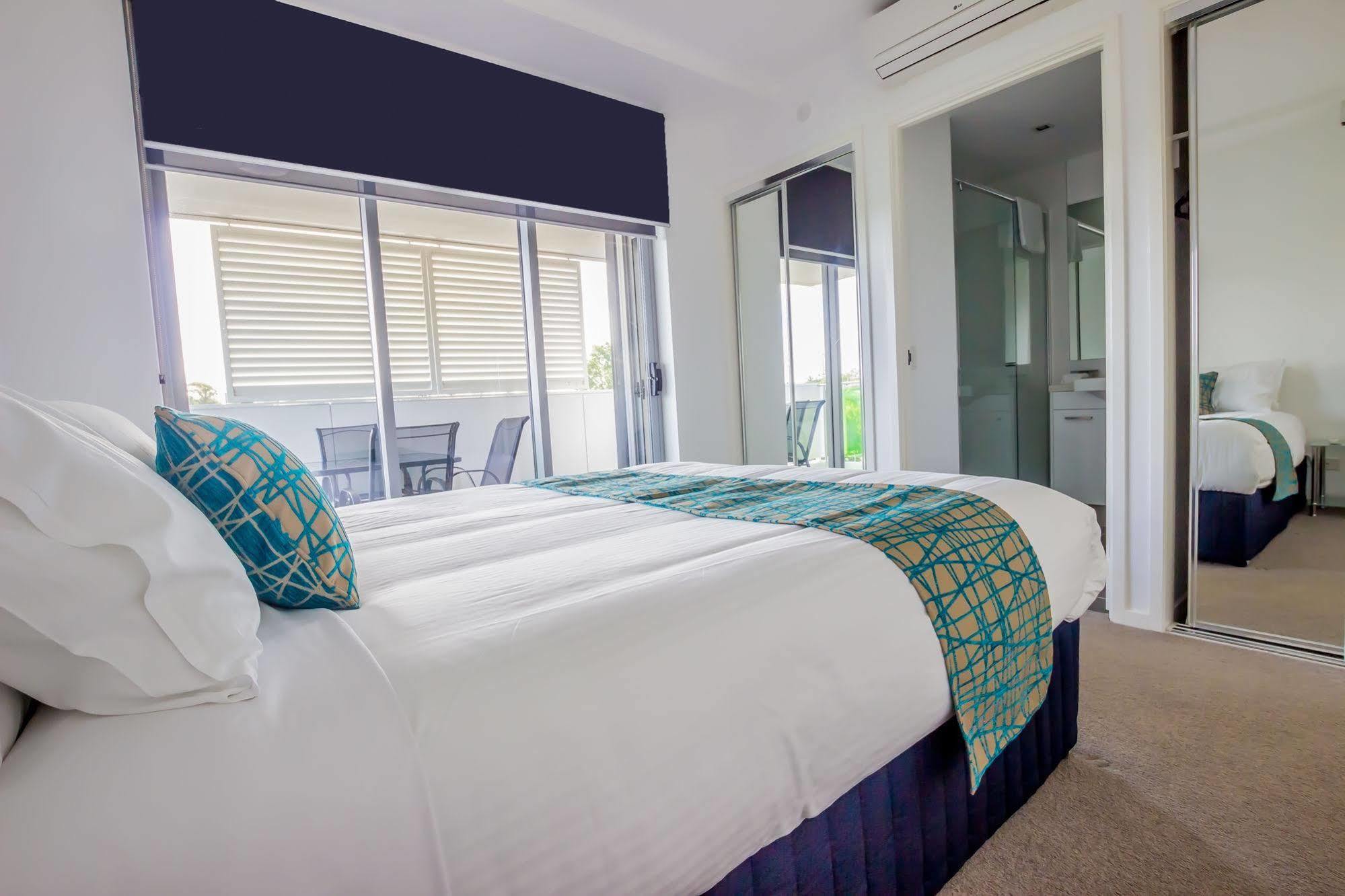Eastwood Apartments Brisbane Exterior photo A bedroom at the hotel